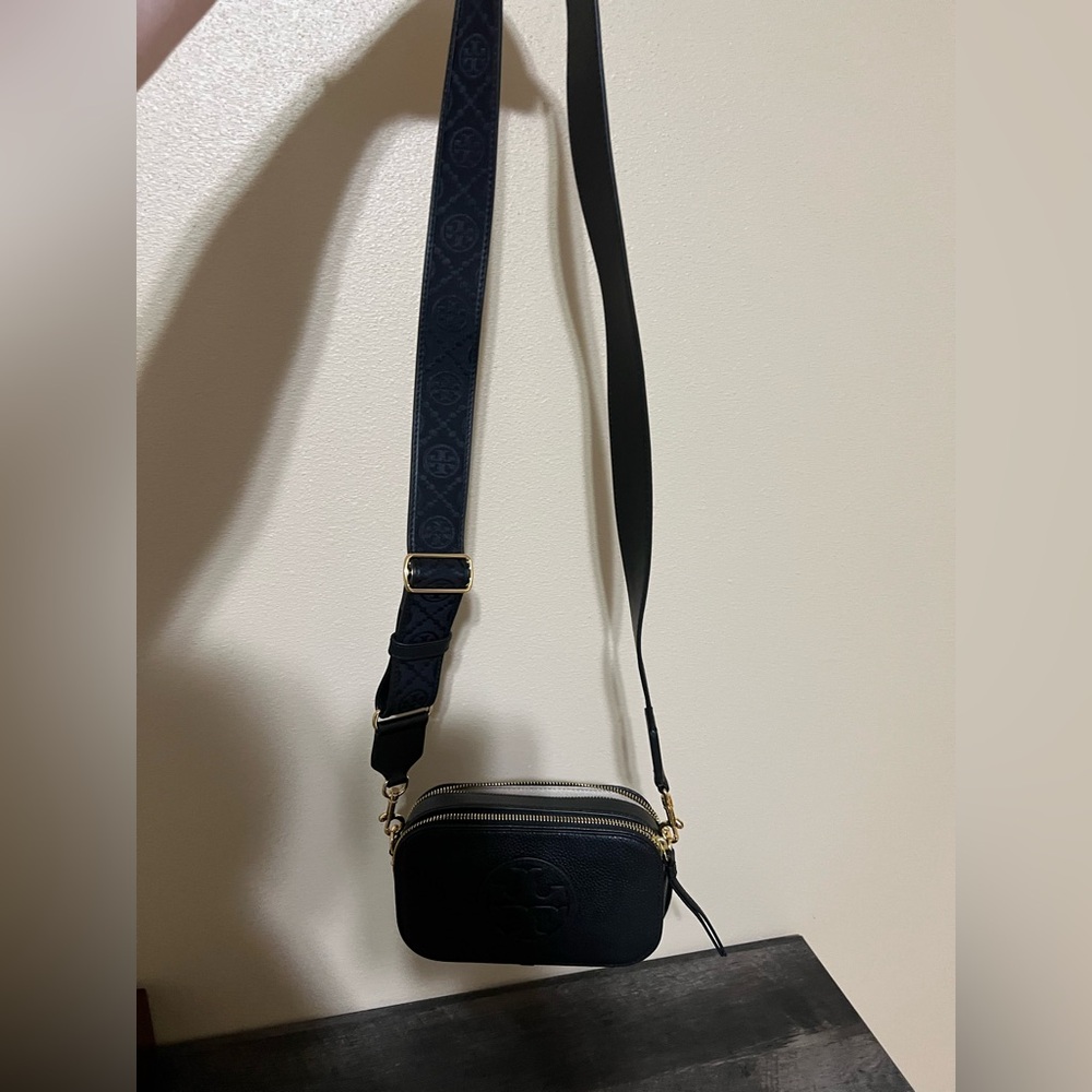 NWT Tory Burch Mini Miller Leather Crossbody bag-never used - Picture 6 of 7